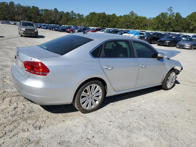 VIN 1VWBP7A32DC020564 2013 Volkswagen Passat, SE no.3