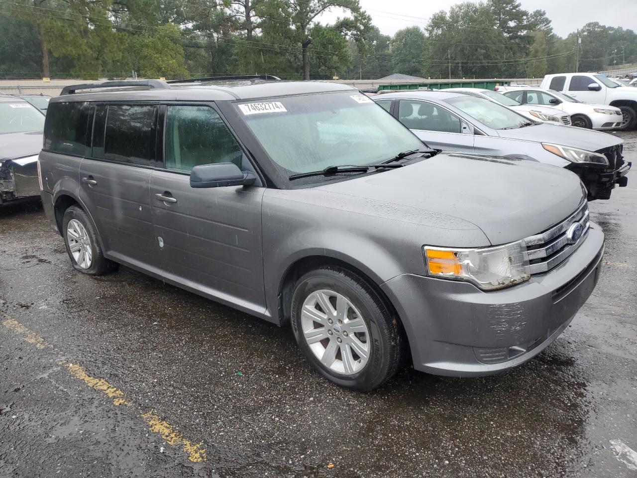 Lot #2885434853 2010 FORD FLEX SE