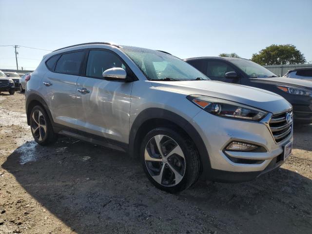 VIN KM8J3CA27GU209800 2016 Hyundai Tucson, Limited no.4