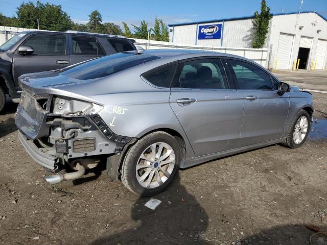 VIN 3FA6P0HD0LR158698 2020 Ford Fusion, SE no.3