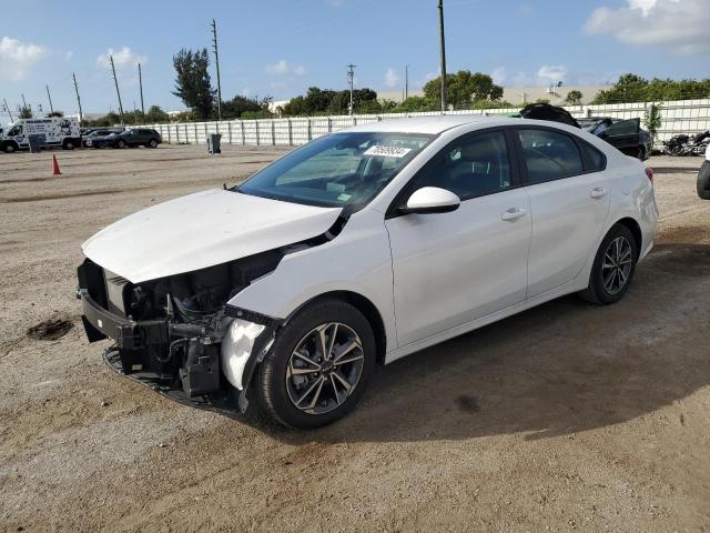 VIN 3KPF24AD1PE651426 2023 KIA FORTE no.1