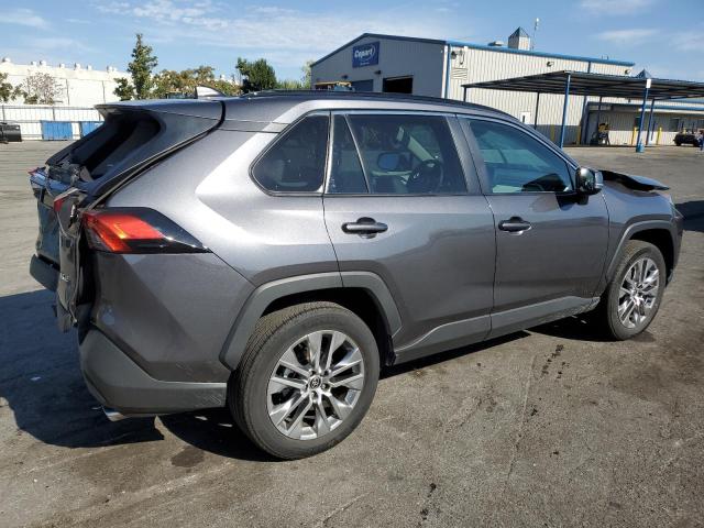 VIN 2T3C1RFV0MC169956 2021 Toyota RAV4, Xle Premium no.3