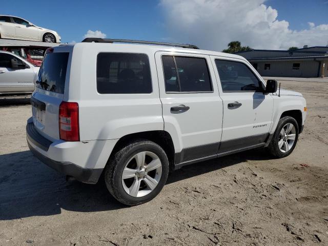 VIN 1C4NJPBBXED758941 2014 Jeep Patriot, Sport no.3