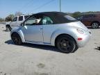 VOLKSWAGEN NEW BEETLE photo