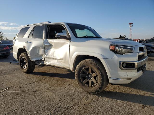 2015 TOYOTA 4RUNNER SR - JTEBU5JR5F5223603