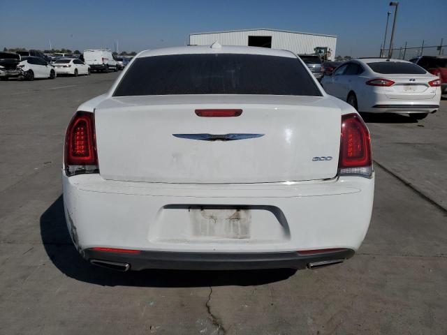 VIN 2C3CCAAG3JH340914 2018 Chrysler 300, Touring no.6