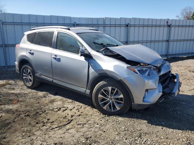 VIN JTMRJREV4HD118344 2017 Toyota RAV4, LE no.4