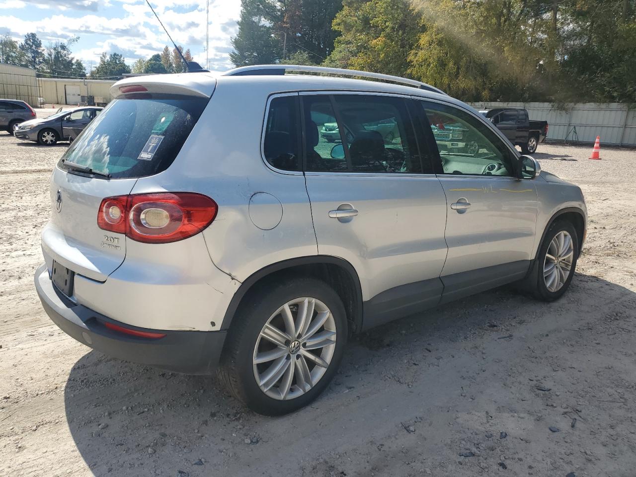 Lot #2921433488 2009 VOLKSWAGEN TIGUAN SE