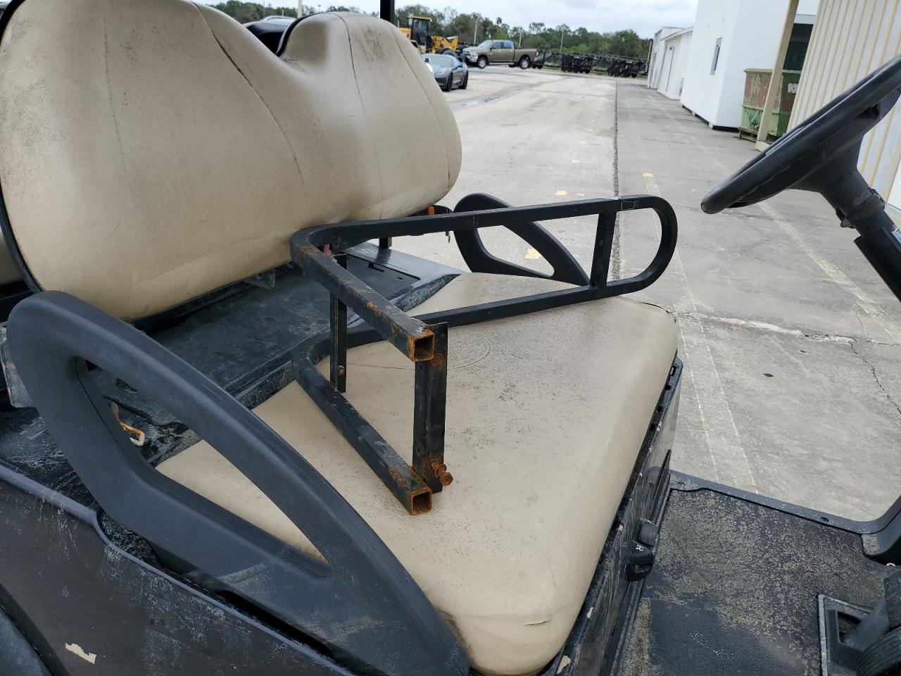 Lot #2947714318 2014 CLUB GOLF CART