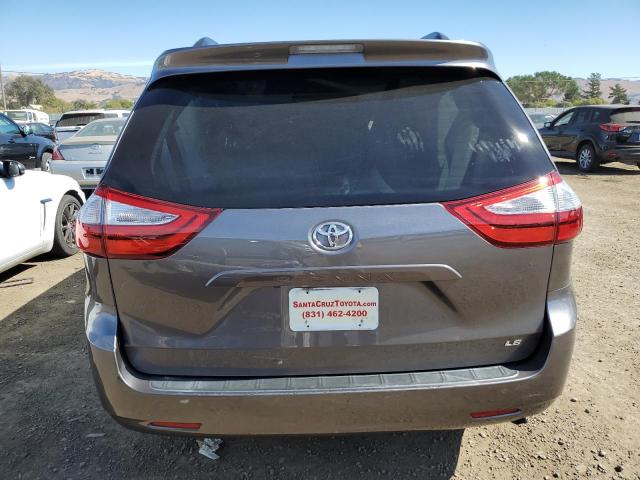 2017 TOYOTA SIENNA LE - 5TDKZ3DC7HS878313