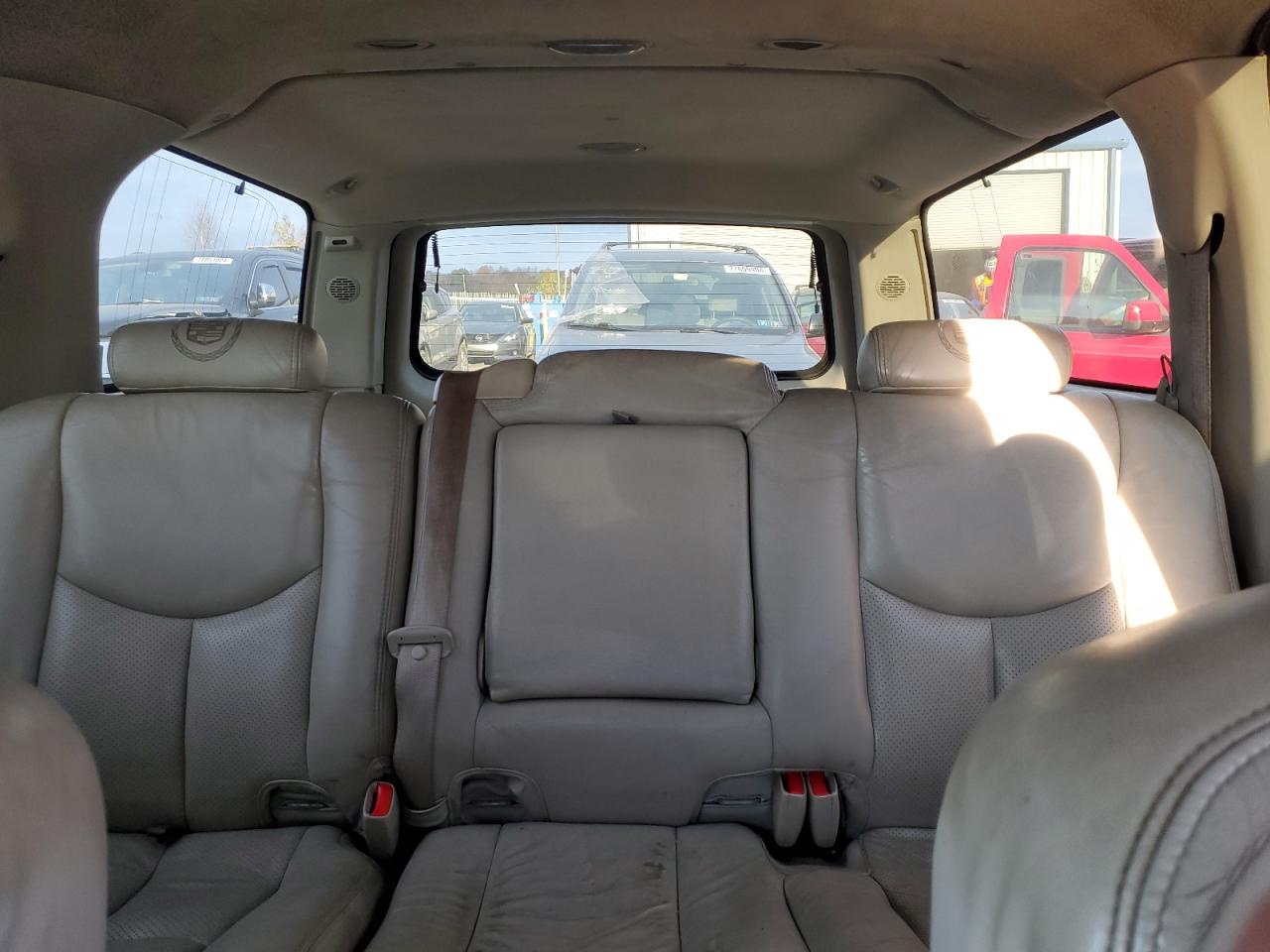 Lot #3033109990 2005 CADILLAC ESCALADE E