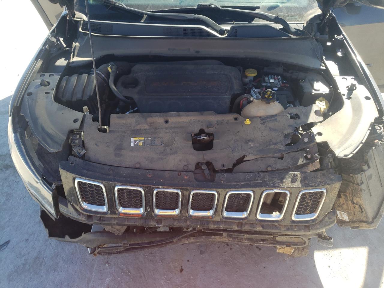 Lot #2955341480 2020 JEEP COMPASS LI