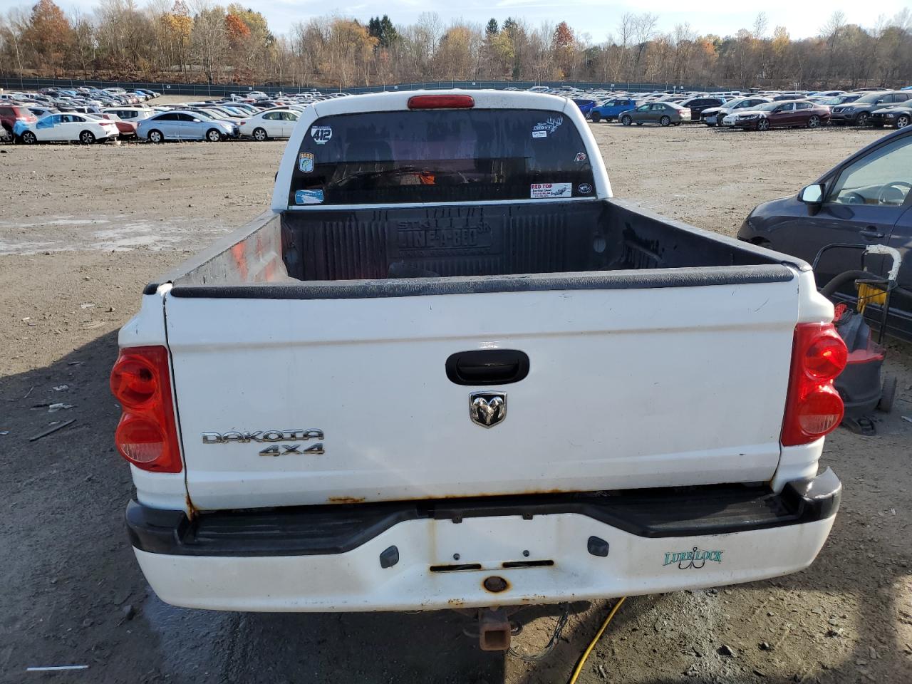 Lot #3026043983 2008 DODGE DAKOTA QUA