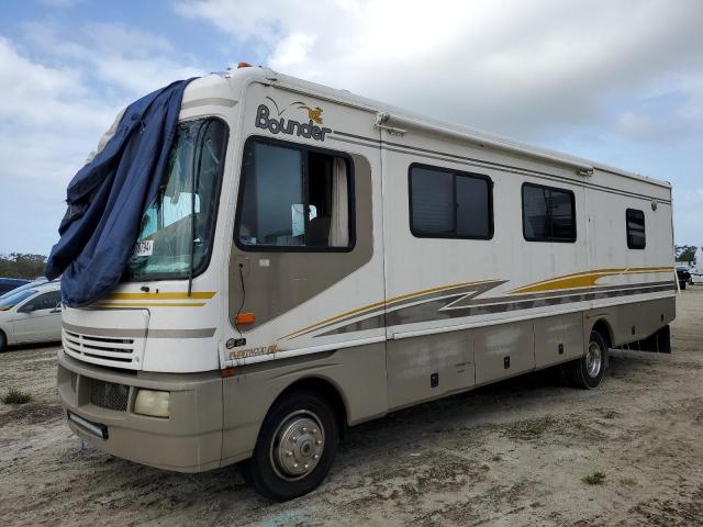 FLEE MOTORHOME 2003 tan  gas 5B4MP67G233359927 photo #3