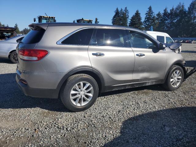 VIN 5XYPG4A3XJG418491 2018 KIA Sorento, LX no.3