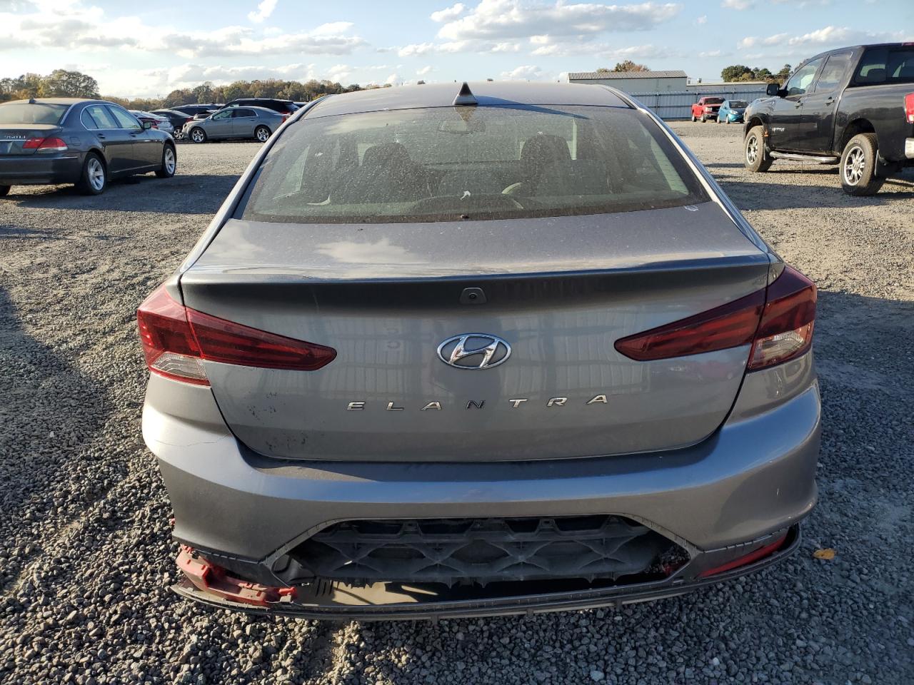 Lot #3033148048 2019 HYUNDAI ELANTRA SE