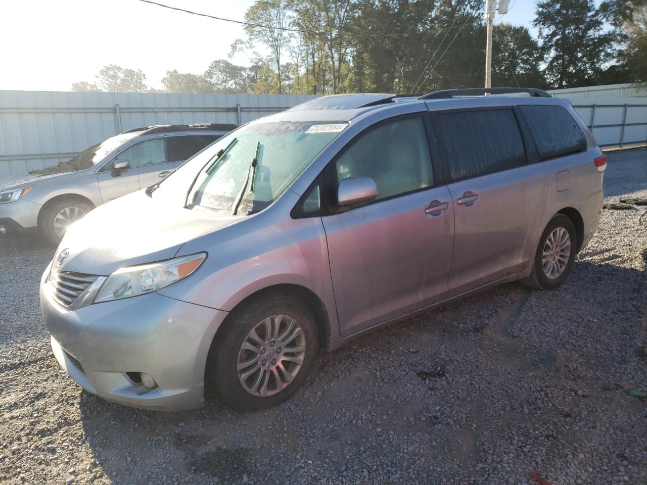 Lot #3008227526 2014 TOYOTA SIENNA XLE