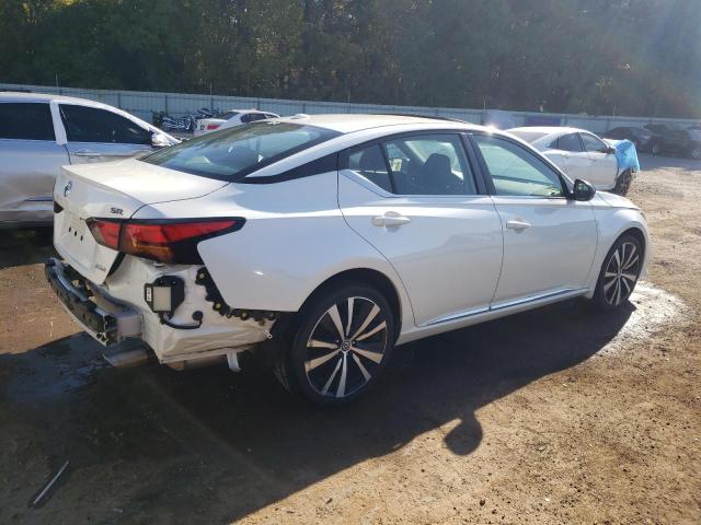 VIN 1N4BL4CW2KC244943 2019 Nissan Altima, SR no.3