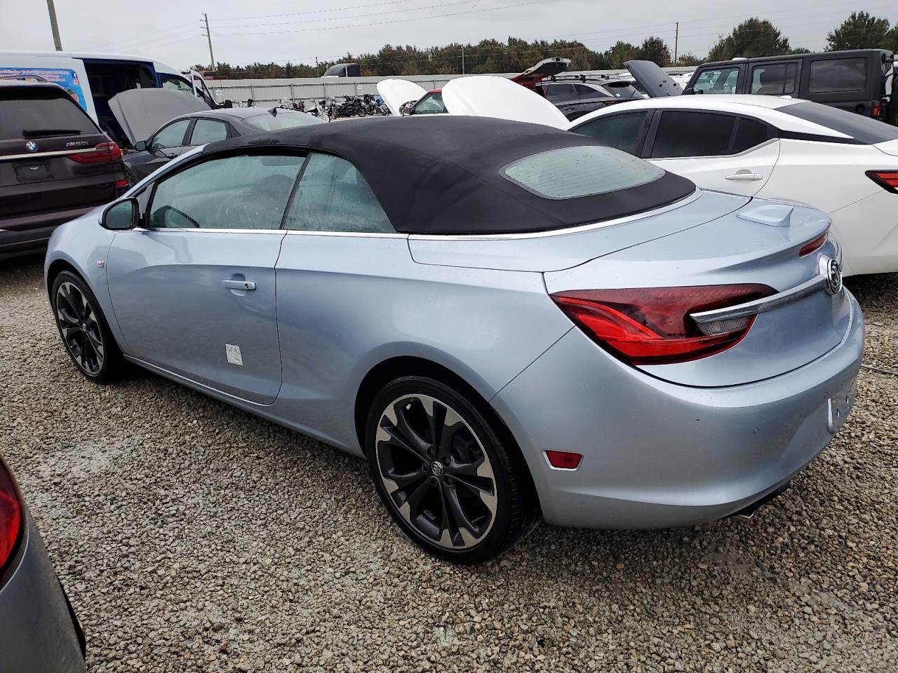 BUICK CASCADA PR 2019 silver  gas W04WH3N57KG326276 photo #3