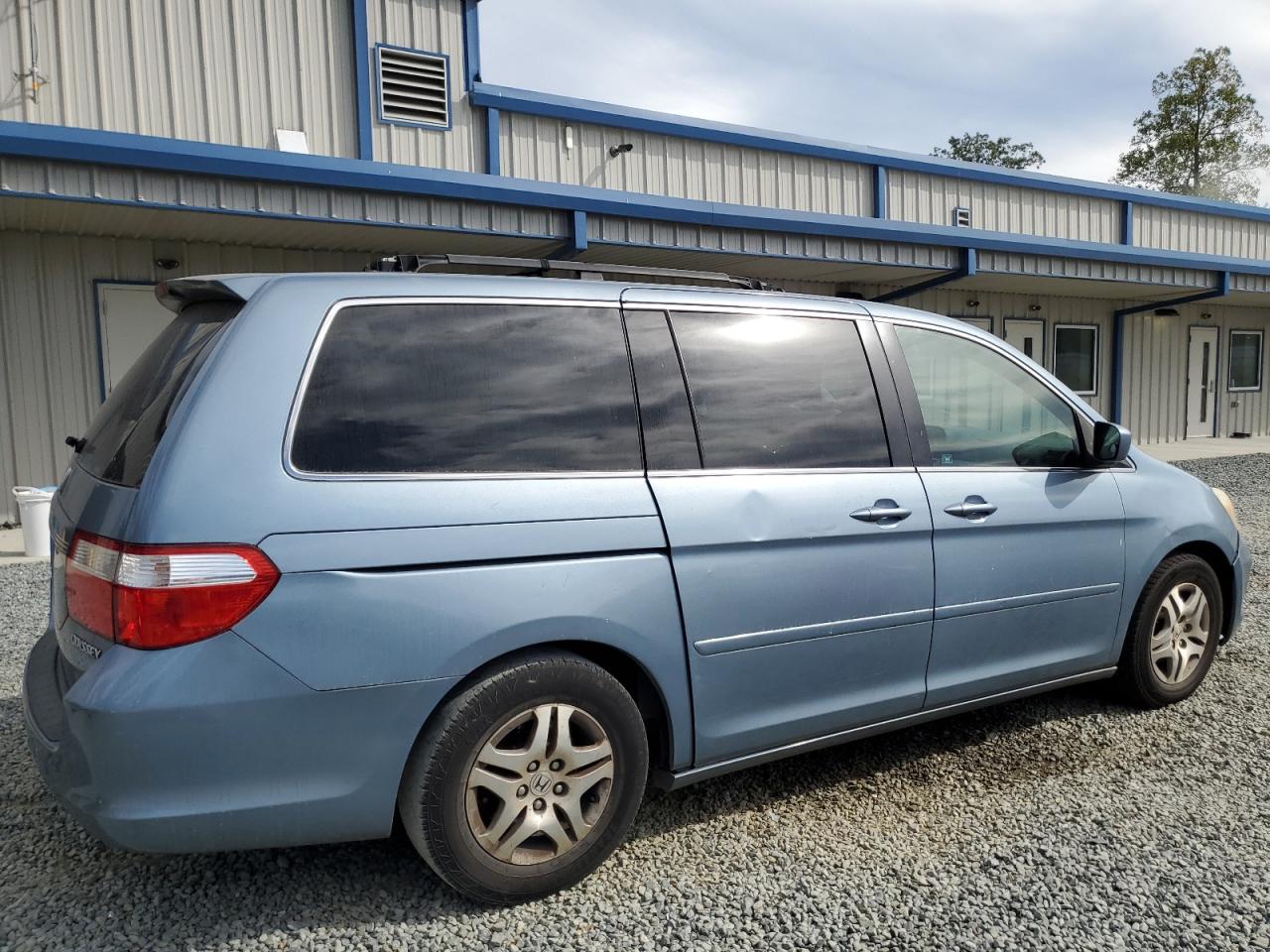 Lot #2943046845 2005 HONDA ODYSSEY EX