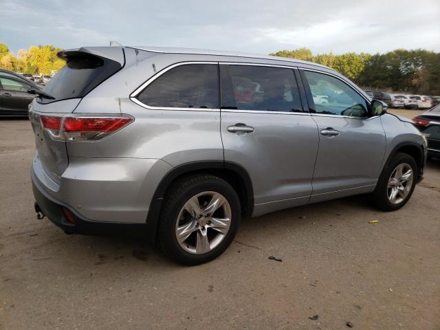 VIN 5TDDKRFH3FS083510 2015 Toyota Highlander, Limited no.3