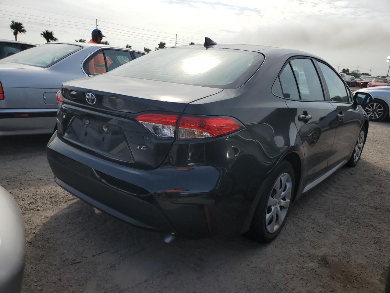 Lot #2989157892 2021 TOYOTA COROLLA LE