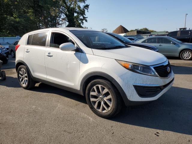 VIN KNDPB3AC6F7709261 2015 KIA Sportage, LX no.4