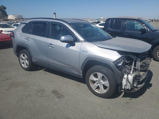 VIN JTMMWRFV7KD012617 2019 Toyota RAV4, LE no.4