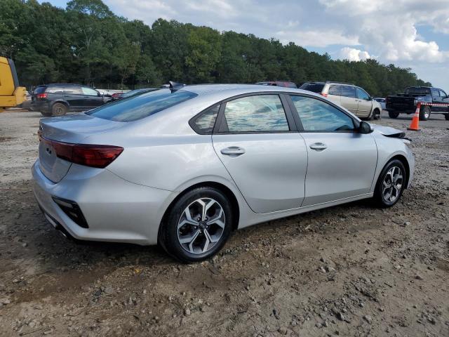 VIN 3KPF24AD8ME407557 2021 KIA FORTE no.3