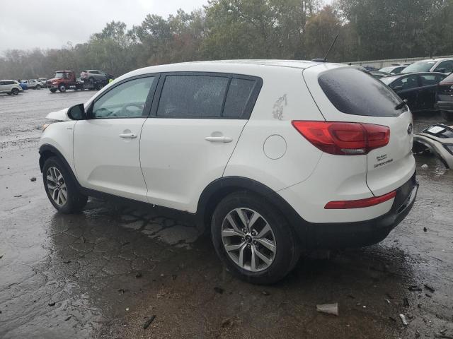 VIN KNDPBCAC9G7826849 2016 KIA Sportage, LX no.2