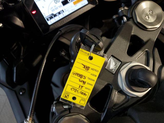 2021 HONDA CBR1000 RA - JH2SC7756MK400320