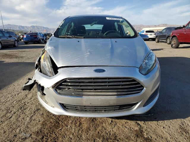 VIN 3FADP4EJ2FM144148 2015 Ford Fiesta, SE no.5