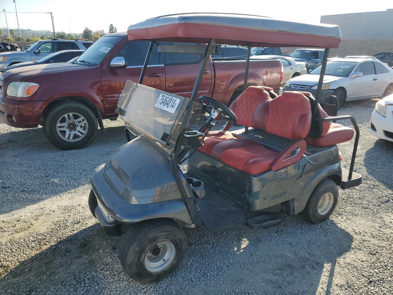 Lot #3024520382 2011 GOLF CLUB CAR