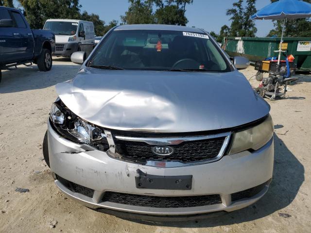 VIN KNAFT4A25D5662199 2013 KIA Forte, LX no.5