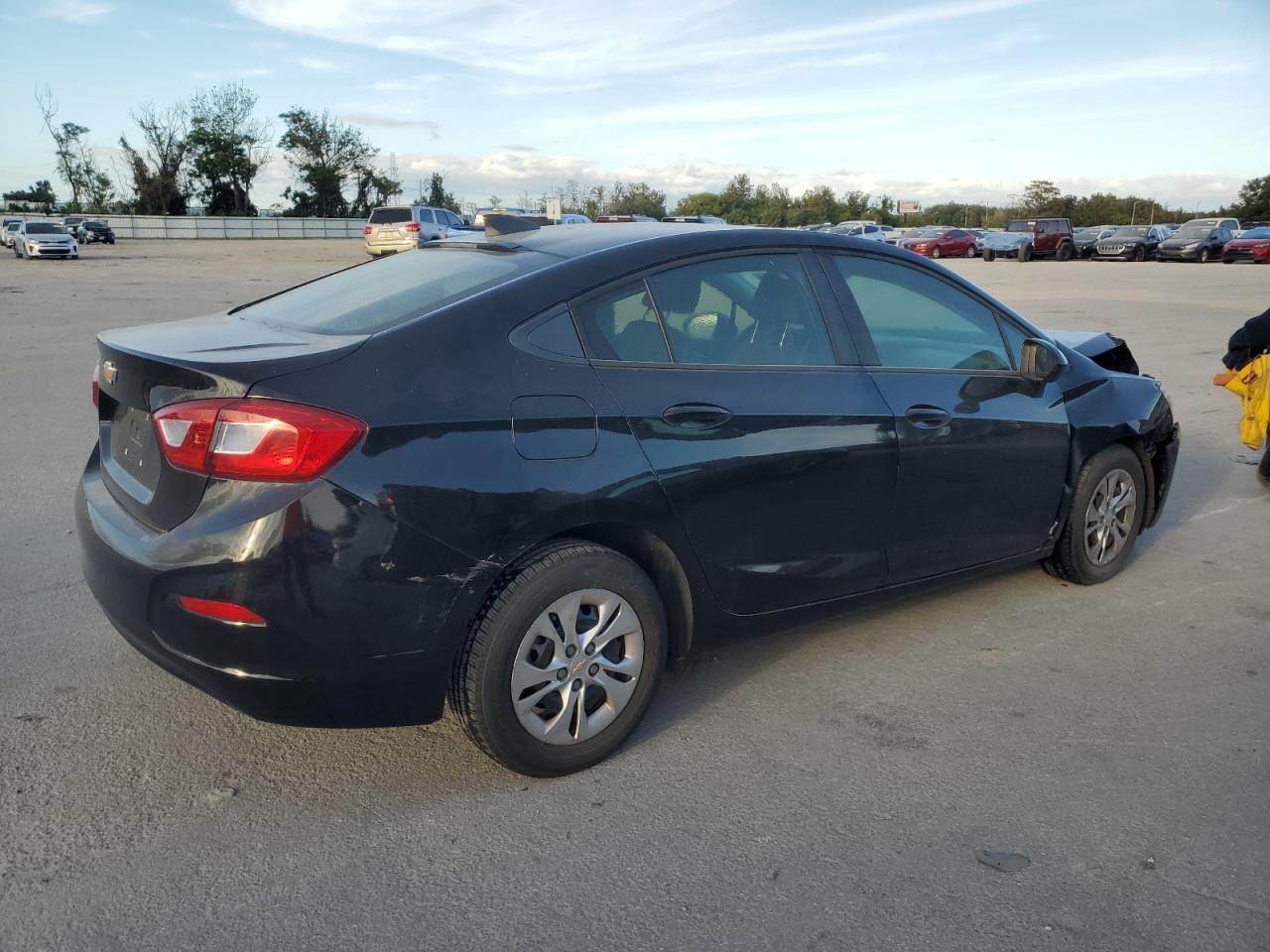 Lot #2988769653 2019 CHEVROLET CRUZE LS