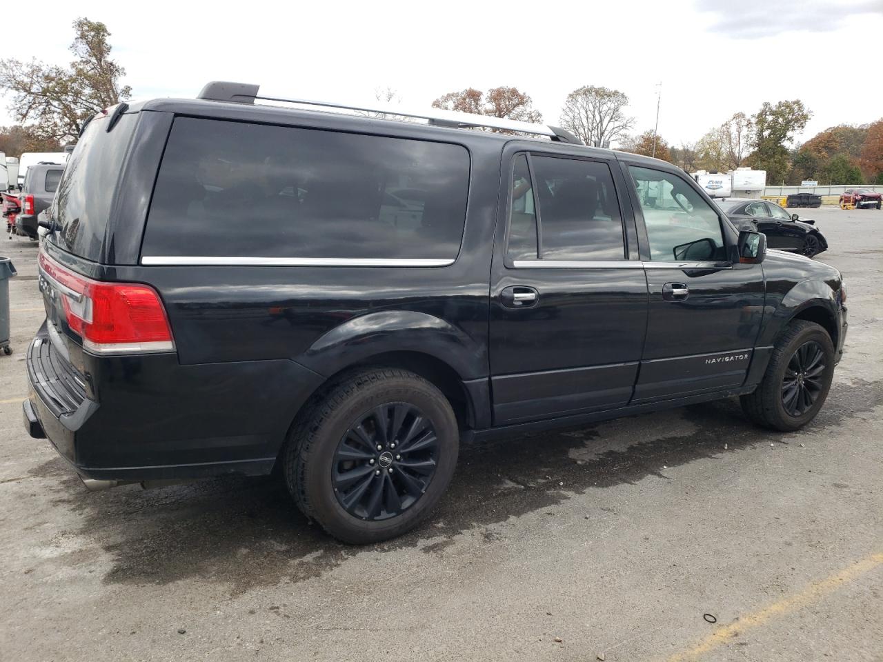 Lot #3033306803 2015 LINCOLN NAVIGATOR