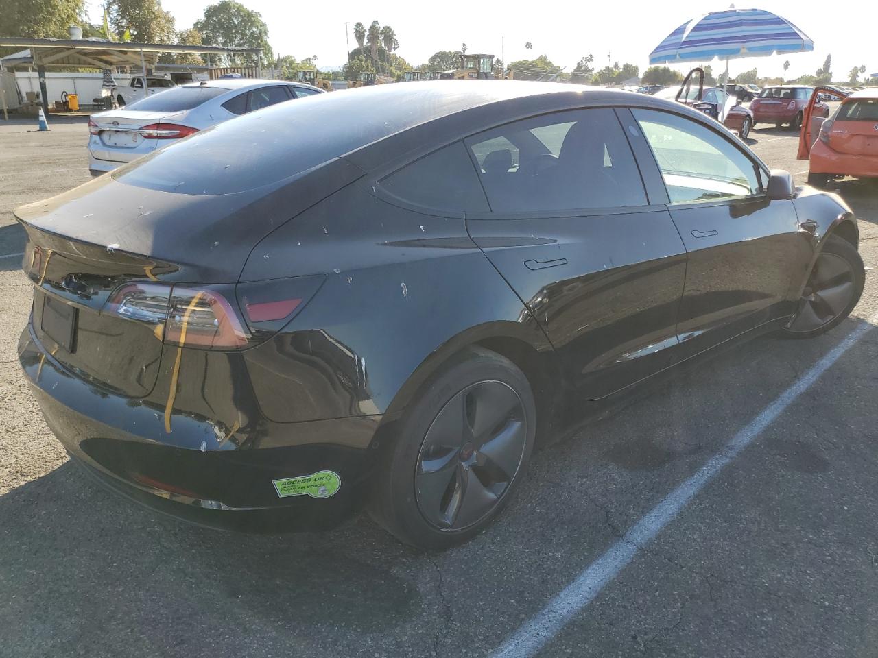 Lot #3044621206 2019 TESLA MODEL 3