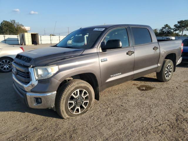 VIN 5TFDW5F11FX424106 2015 Toyota Tundra, Crewmax Sr5 no.1