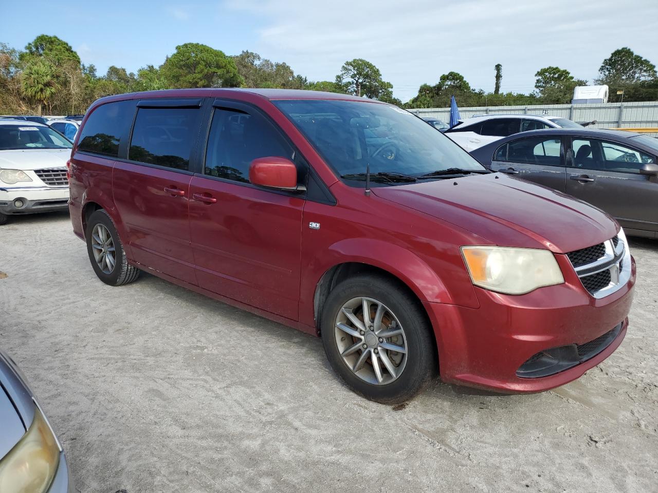 Lot #2989212641 2014 DODGE GRAND CARA