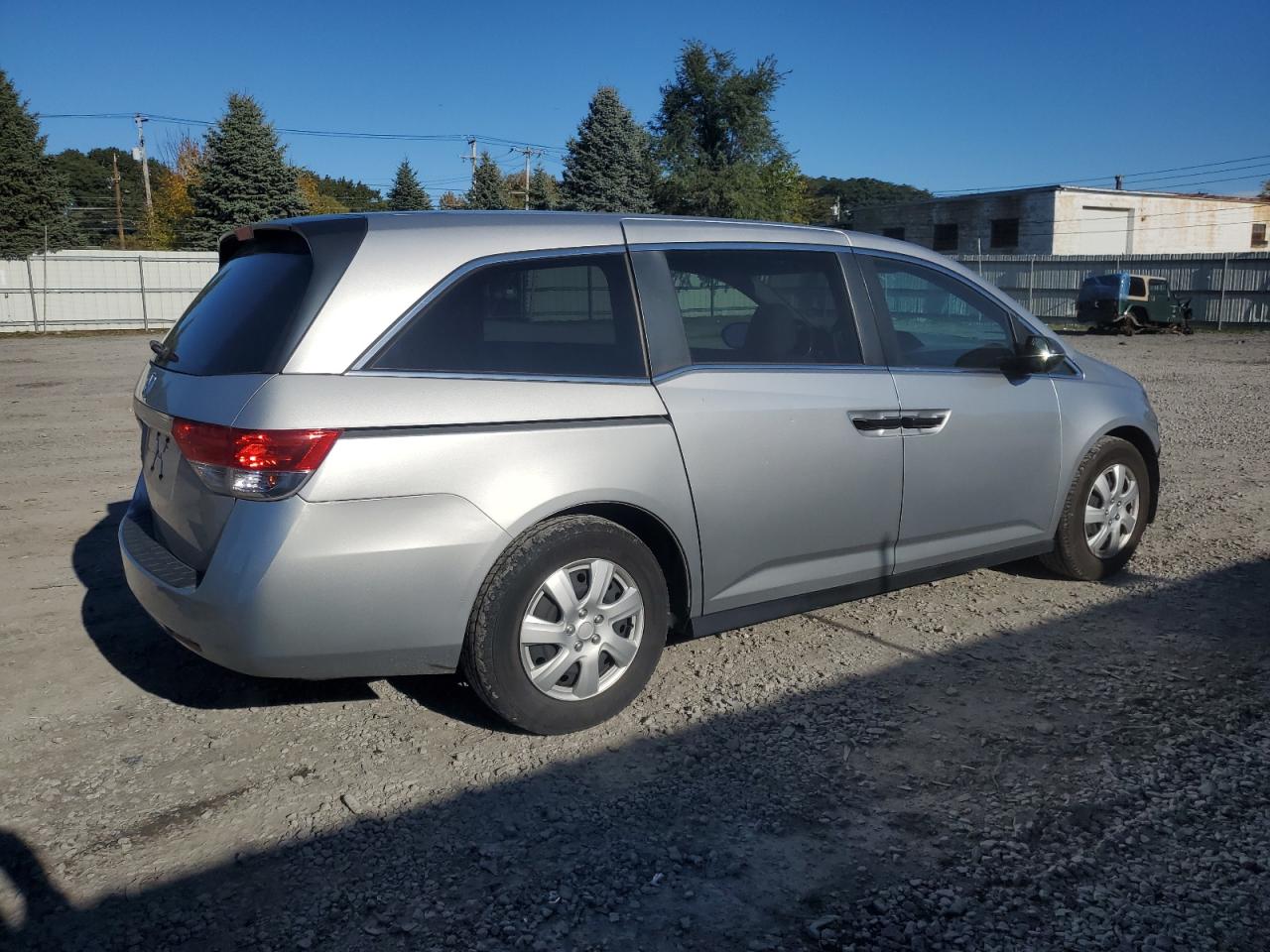 Lot #2921563633 2014 HONDA ODYSSEY LX