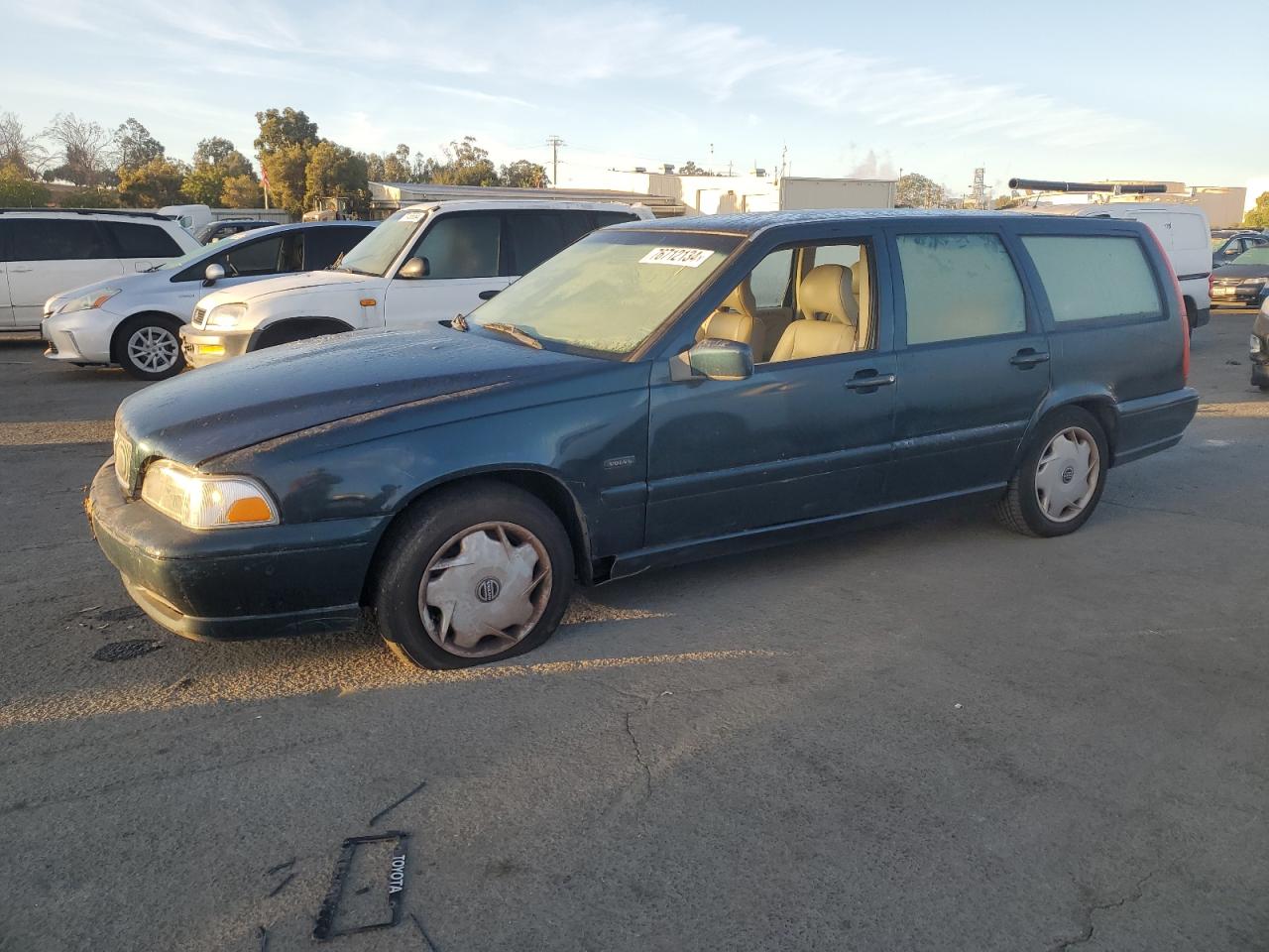 Lot #2921543709 1998 VOLVO V70