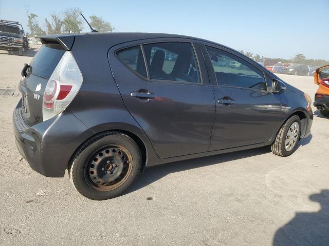 Vin: jtdkdtb37d1529693, lot: 74978794, toyota prius 20133