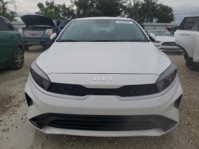 VIN 3KPF24AD7PE641533 2023 KIA Forte, LX no.5