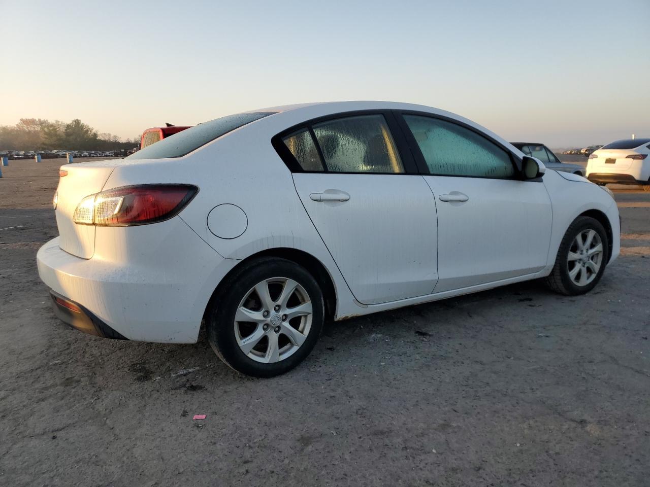 Lot #2994093393 2010 MAZDA 3 I