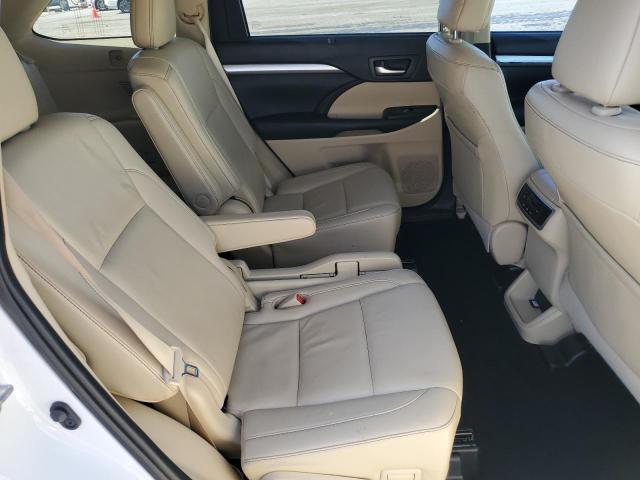 2019 TOYOTA HIGHLANDER - 5TDKZRFH8KS558176