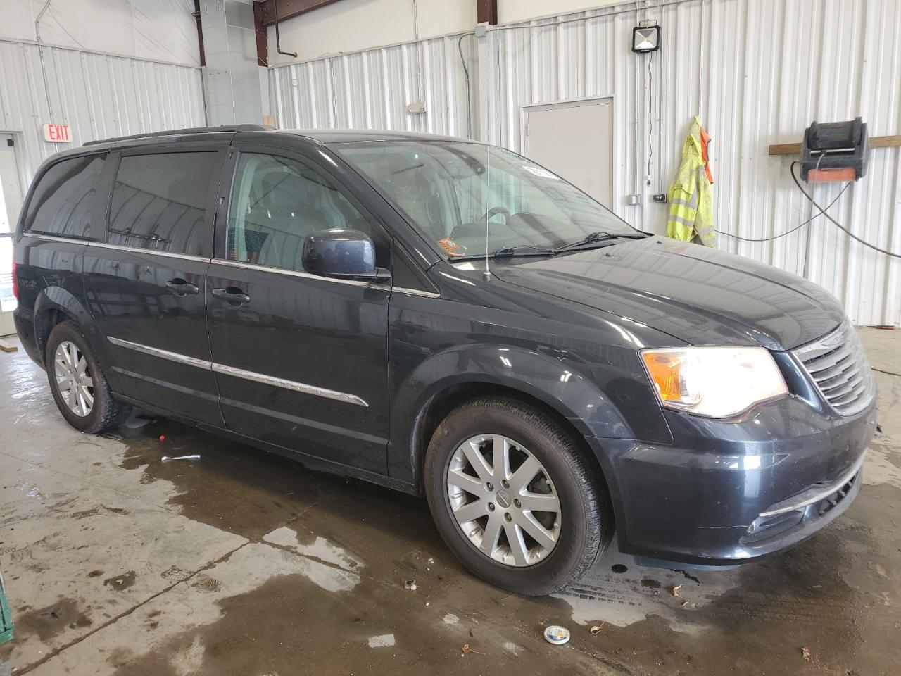 Lot #2924020185 2014 CHRYSLER TOWN & COU