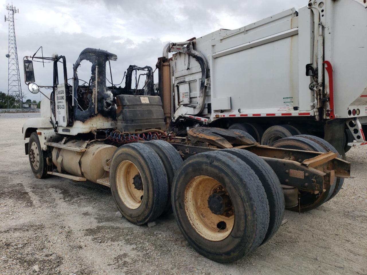 Lot #2972156147 1994 FREIGHTLINER CONVENTION