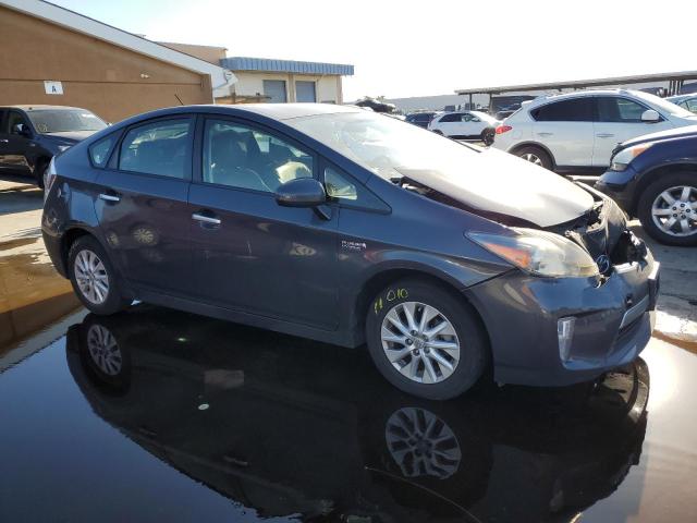 VIN JTDKN3DP9D3046157 2013 Toyota Prius no.4