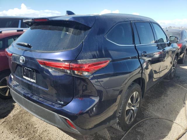 VIN 5TDHZRAH9NS134009 2022 Toyota Highlander, Xle no.3