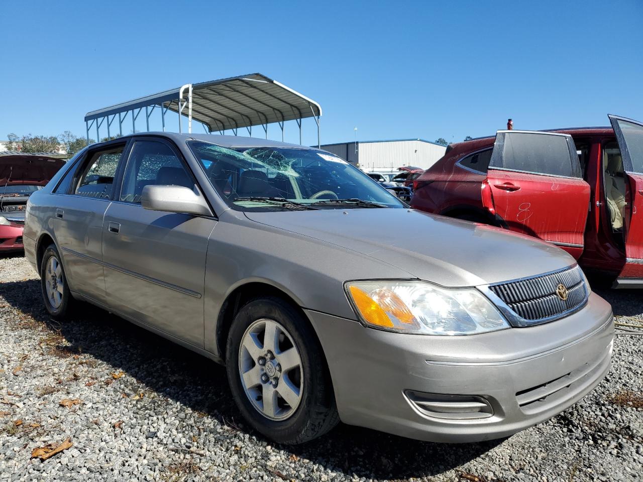 Lot #2935763855 2000 TOYOTA AVALON XL